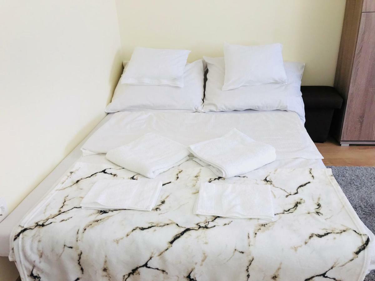Ella Apartman Дебрецен Екстер'єр фото