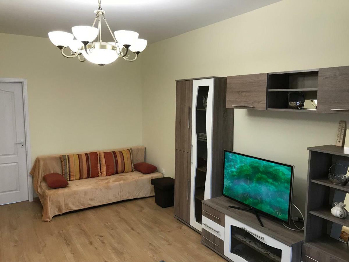 Ella Apartman Дебрецен Екстер'єр фото